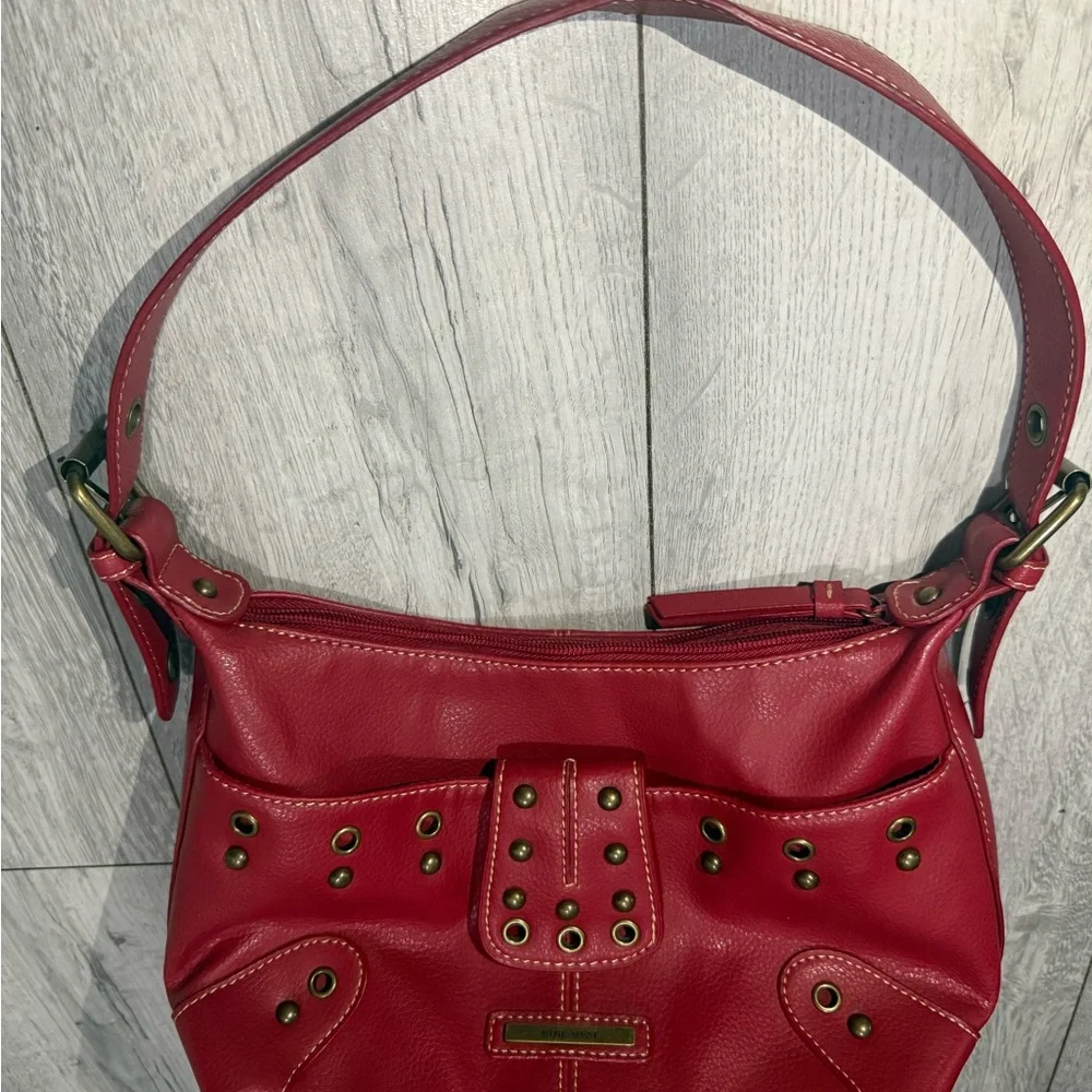 Vintage Y2K  Leather Red studded shoulder Women's Bag with gold accent. - Picture 2 of 9